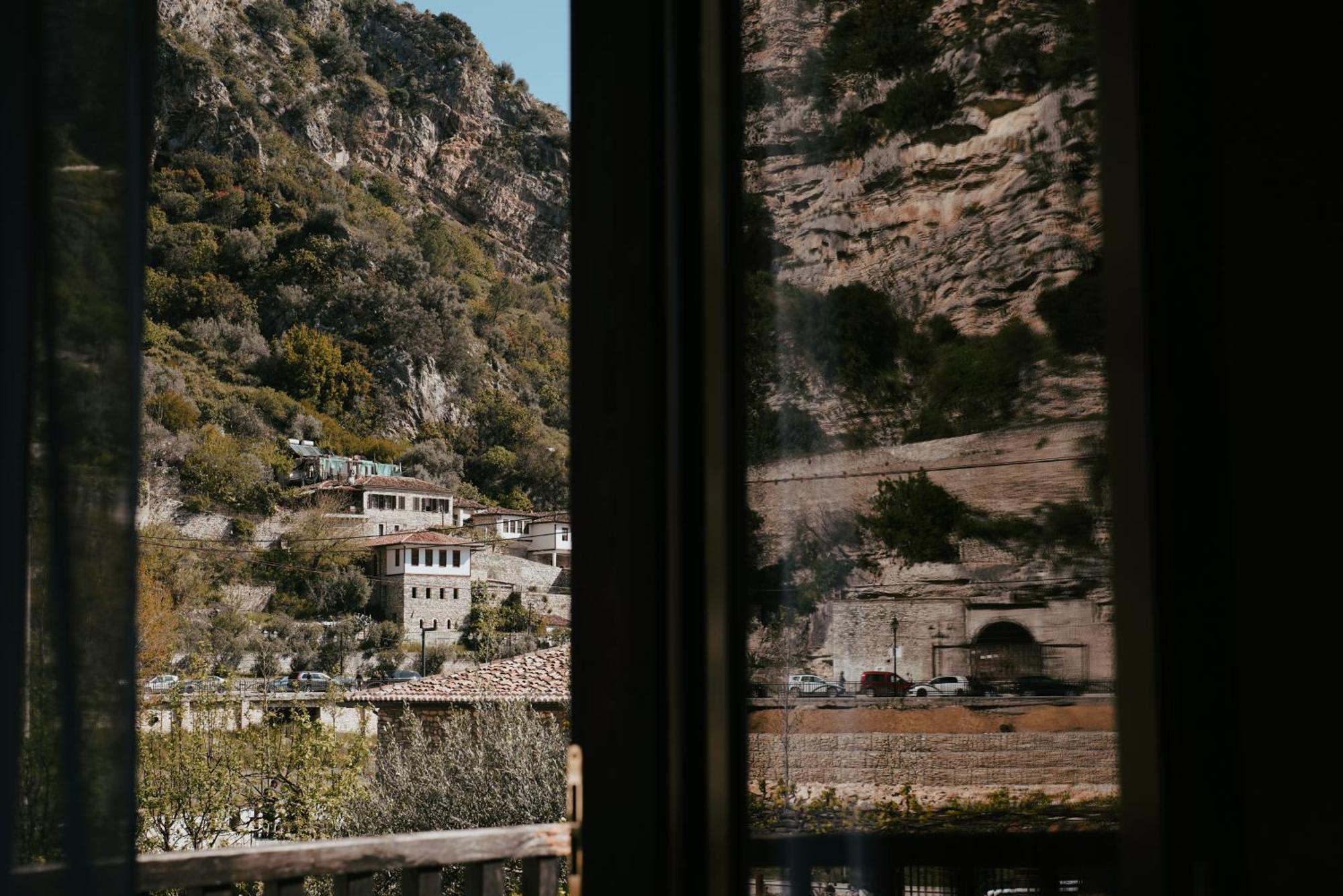 Maya Hostel Μπεράτ Εξωτερικό φωτογραφία
