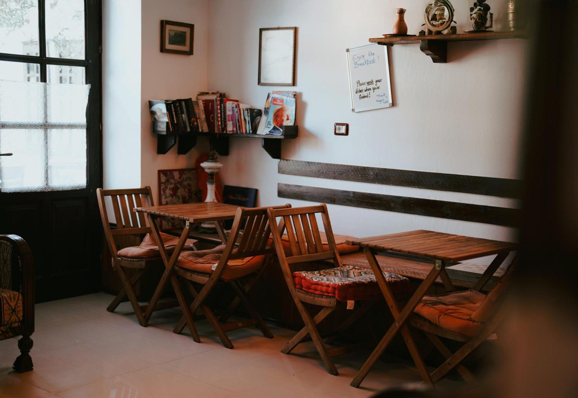 Maya Hostel Μπεράτ Εξωτερικό φωτογραφία